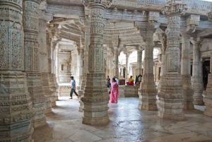Jain Temple in Ranakpur, India. Photo credit: Wikimedia